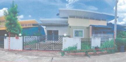 บ้านแฝดหลุดจำนอง ธ.ธนาคารอาคารสงเคราะห์ ลำพูน เมืองลำพูน บ้านกลาง