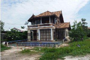 บ้านครึ่งตึกครึ่งไม้หลุดจำนอง ธ.ธนาคารไทยพาณิชย์ •ชัยภูมิ •จัตุรัส •หนองบัวบาน